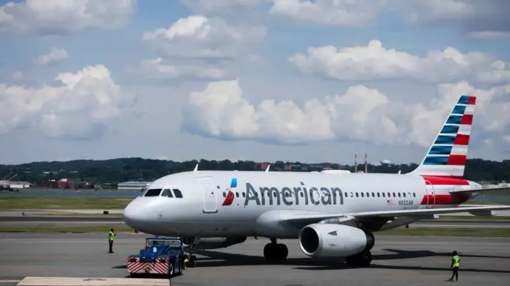 US airlines increase fuel costs and prepare for profit decline