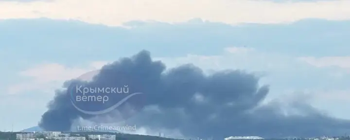 У Криму після нічної атаки блекаут у Севастополі, фіксують пожежу у районі точки запуску "шахедів"