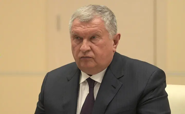 Sechin complained to Putin about unprecedented damage to refineries after Ukrainian strikes