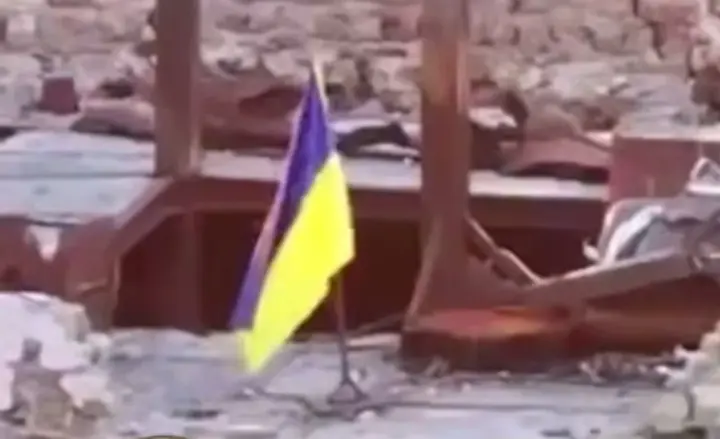 Ukrainian flag flies over Kinburn Spit - Territorial Defense Forces