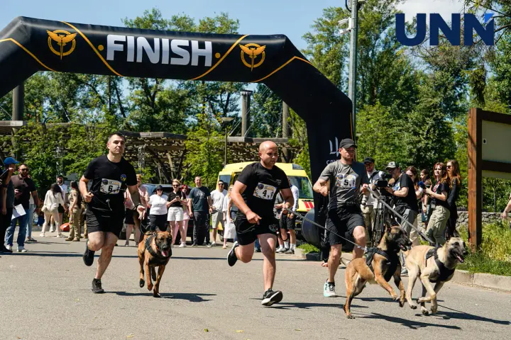 The first military K9 race DRYLAND CANICROSS took place in Kyiv - photo report
