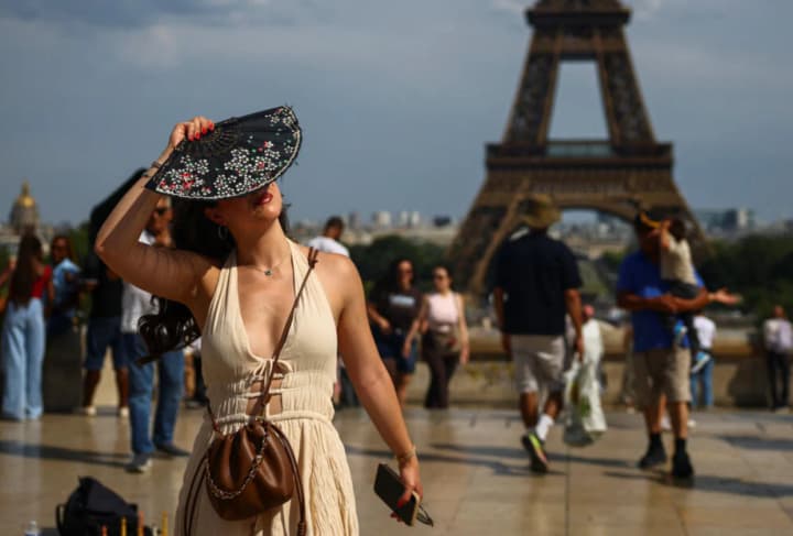 Hospitals in Paris are almost overflowing due to the abnormal heat and are operating at the limit of their capacity
