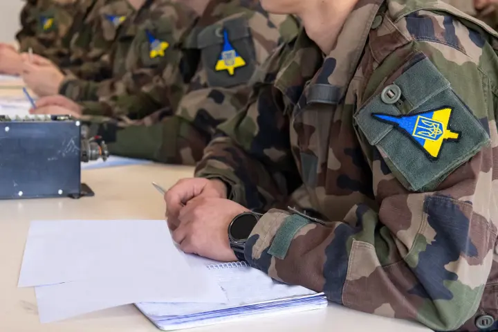Повітряні сили спростували фейк про перетин кордону білоруським Іл-62
