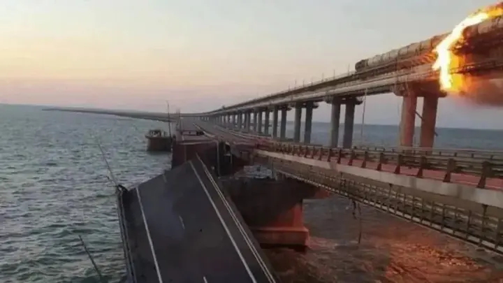 Україна посилила спроможності для ударів по Кримському мосту - розвідка Британії
