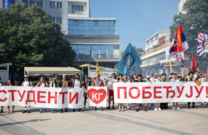 В Сербии не прекращаются протесты, несмотря на заявление Вучича о будущей отставке