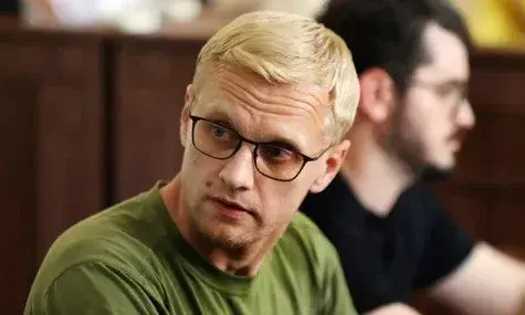Шабунін висміяв військових, які критикують його списання через "втрату зору" та нове авто