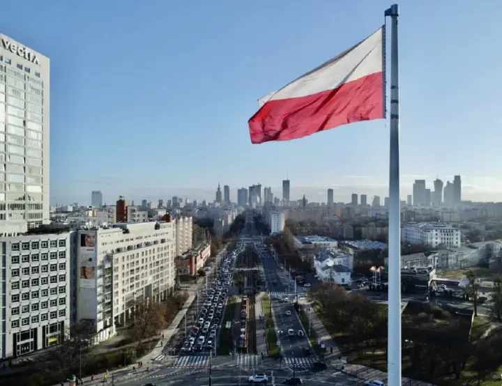 Майже половина поляків підтримують позицію президента Навроцького у конфлікті з Україною - опитування