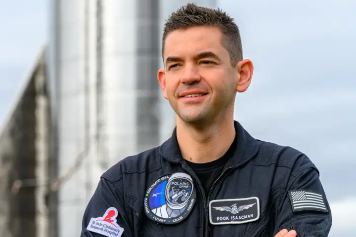 Глава NASA нарушил запрет и пролетел на истребителе F-5 на авиашоу в Вашингтоне