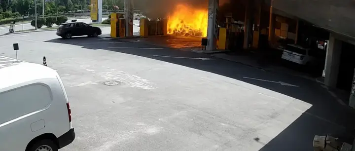 Влетів в АЗС і спричинив смерть 17-річного брата - у Києві оголосили вирок водію легковика Audi