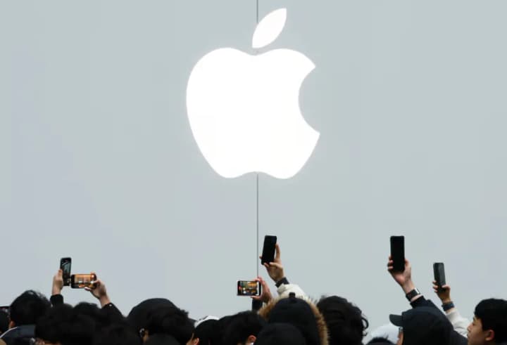 Apple обігнала Nvidia та знову стала найдорожчою компанією у світі