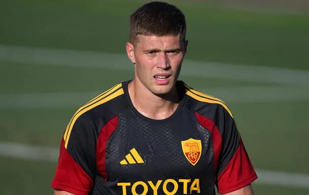 Артем Довбик перейде з "Роми" в інший італійський клуб