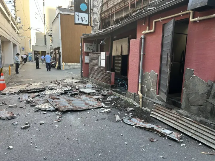 Потужний землетрус сколихнув Японію: 50 поранених, тисячі без світла, зупинені поїзди і закритий аеропорт