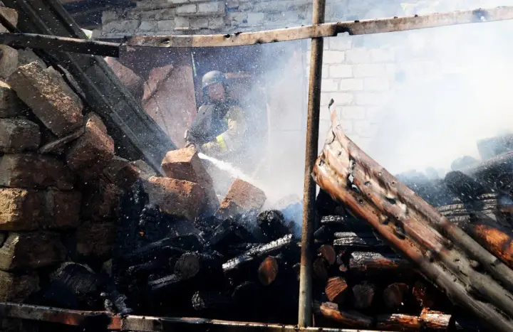 росіяни обстріляли житловий сектор Миколаєва, постраждала жінка
