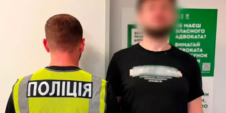 Stabbed a neighbor in a hotel because of a daughter's mistake - a man detained in Kyiv
