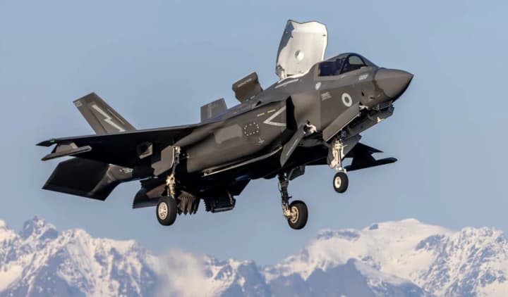 Винищувач F-35B розбився на авіабазі морської піхоти США в Каліфорнії