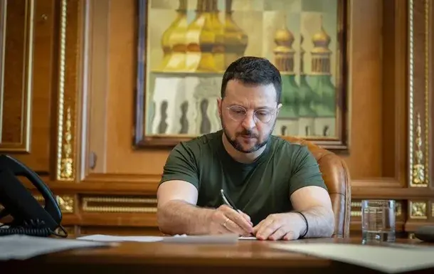 Зеленський звільнив послів України у Брунеї, Киргизії, Таджикистані, Австрії та Лівії
