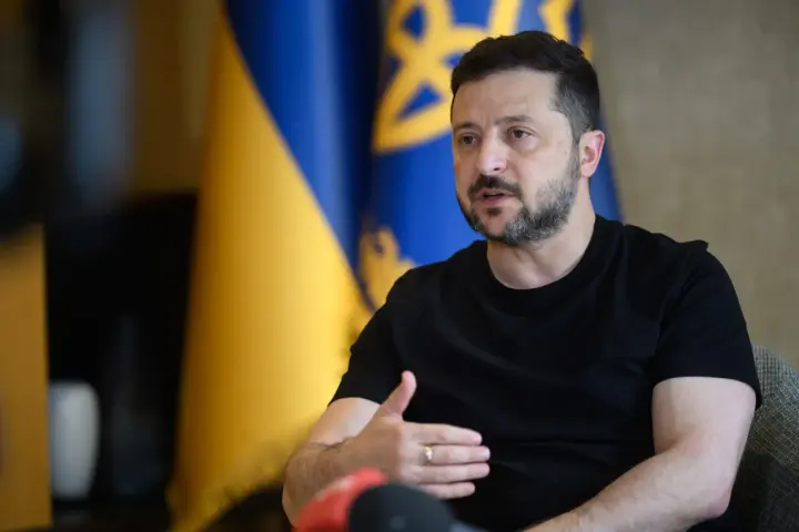 росія планує залучити до 50 тисяч північнокорейців для вивчення війни - Зеленський