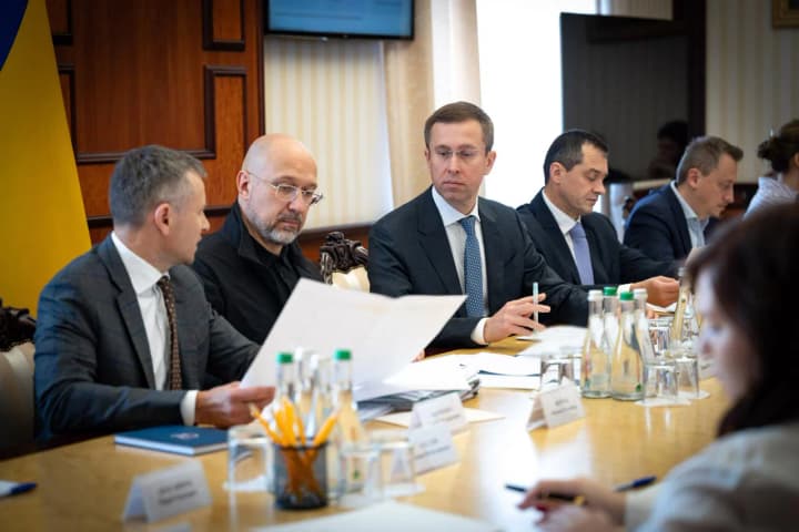 Корецкий стремится получить возможный максимум от выполнения Ukraine Facility - дал поручение министрам