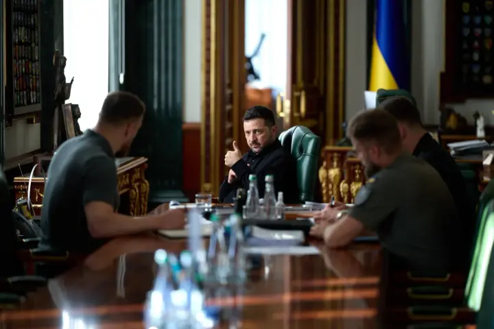 "Будем побуждать Россию к миру" — Зеленский назвал операцию в Новороссийске успешной и определил новые приоритеты