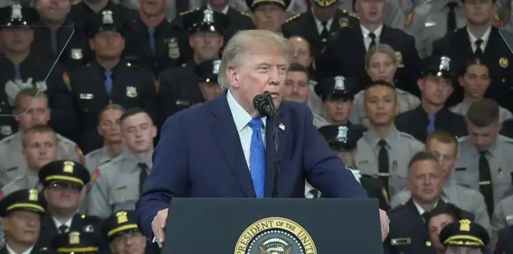 Трамп: "Я дуже скоро оголошу Ормузьку протоку територією США"