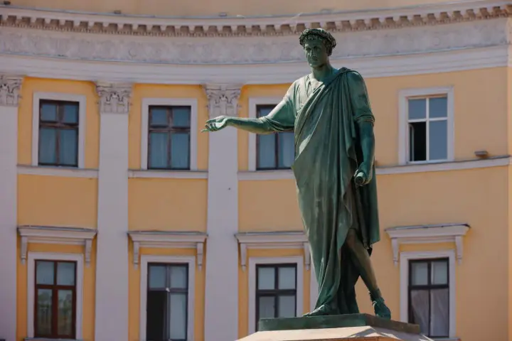 No significant damage found — the Duke de Richelieu monument in Odesa was inspected after its protective covering was removed
