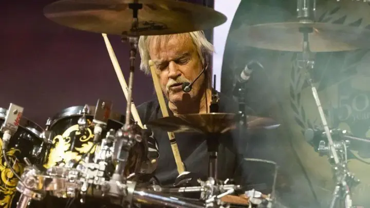 ZZ Top drummer Frank Beard has died