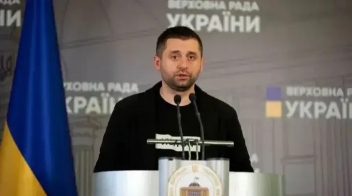 Фракція "Слуга народу" підтримала кандидатури Хмари та Сибіги - Арахамія