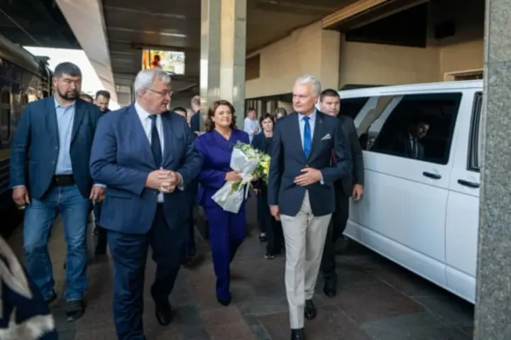 Президент Литвы Науседа прибыл в Киев накануне Дня независимости Украины