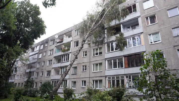 A powerful storm swept through the Baltic countries: there are casualties, and the streets of three capitals are flooded
