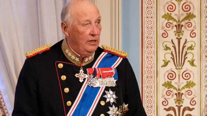 The health of the King of Norway deteriorated during his hospital stay