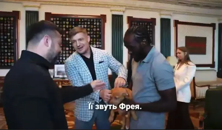 Crawford gave Zelenskyy a puppy named Freyja, after the future FREYJA anti-ballistic system