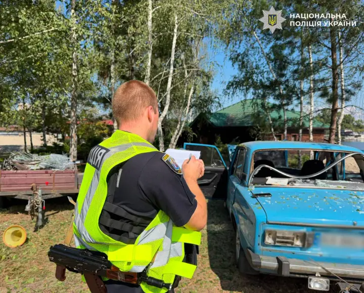У Києві наслідки атаки рф зафіксували вже у п'яти районах, зачепило школу