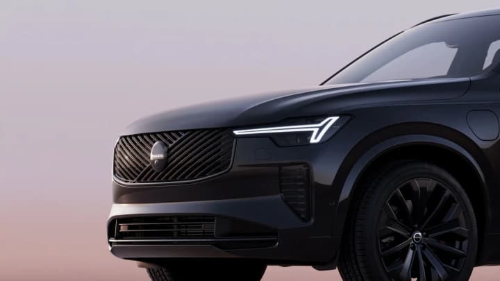 Шведська Volvo закриває офіс у Стокгольмі на тлі складнощів на ринку