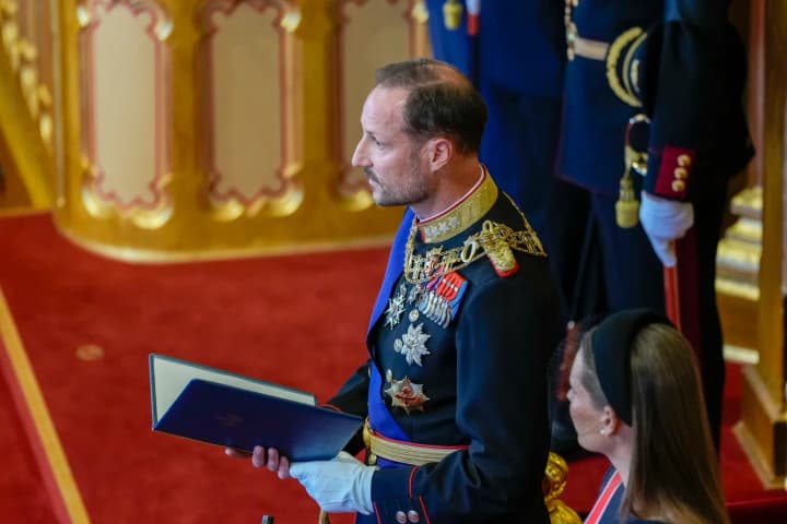 Norway's new King Haakon took the oath after his father's death — here's how it happened