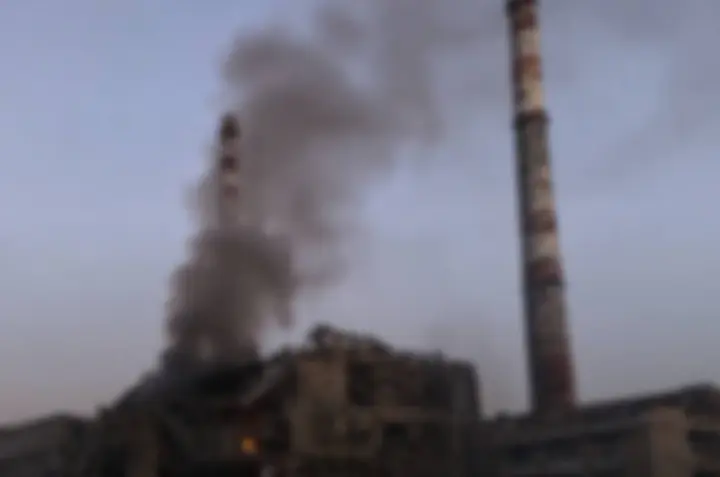 Енергетики розбирають завали і лагодять ТЕЦ після російського удару в Одесі - коли відновлять мережу