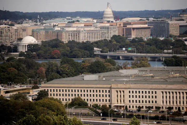 Next-generation fighter for the U.S. Navy — the Pentagon may soon name the manufacturer