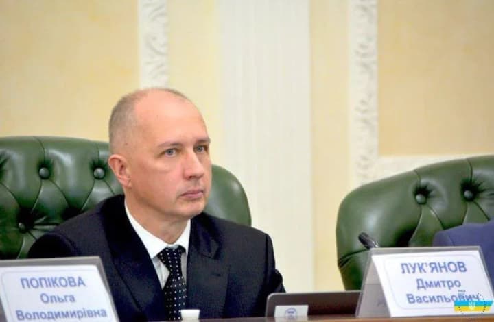Майже 5 млн грн отримали після звільнення члени Вищої ради правосуддя, що потрапили у скандал - ветеран