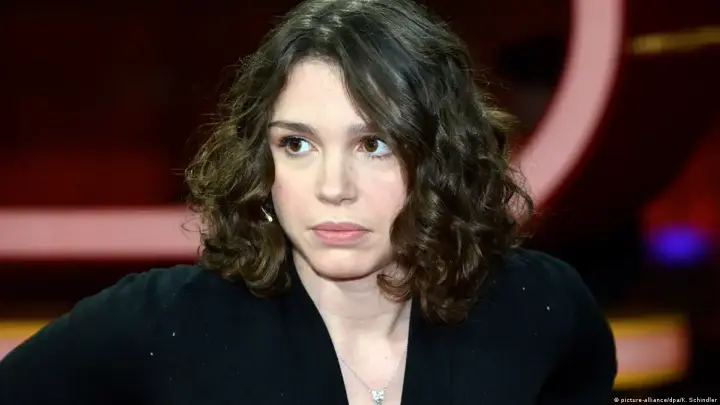 Russia has put opposition politician Nemtsov’s daughter on the international wanted list