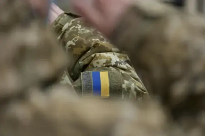 На Львівщині стався вибух біля ТЦК, поранено військового