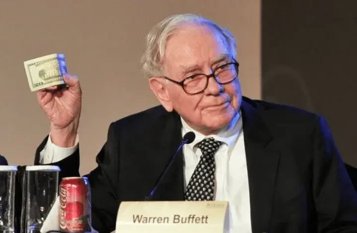 Воррен Баффет залишив посаду голови Berkshire Hathaway, його наступником став син Говард