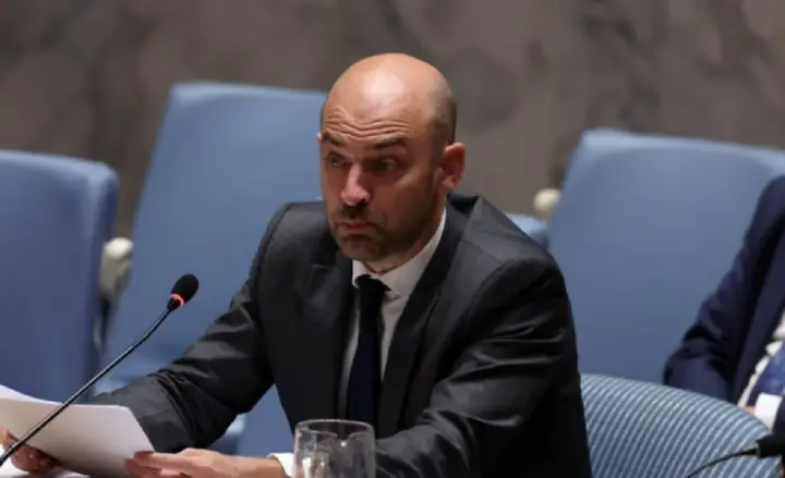 Глава МЗС Франції: росія використовує зиму як зброю масового знищення