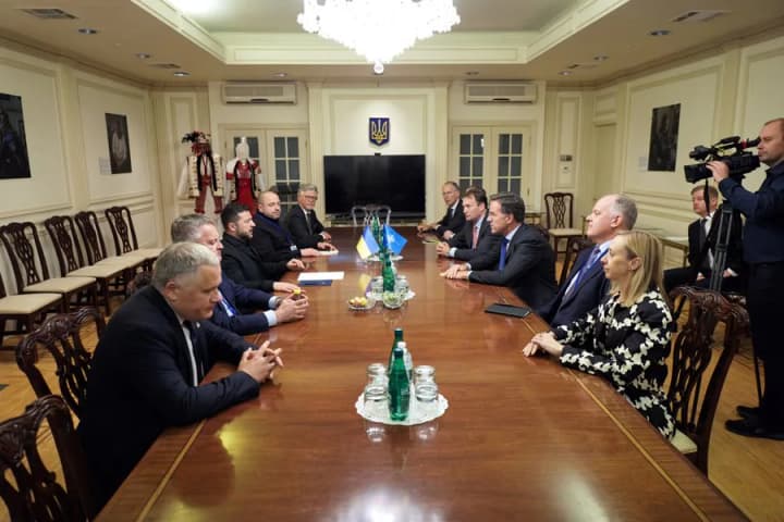 Зеленський зустрівся з Рютте після трьох хвиль балістичних атак рф на Київ - заручився підтримкою щодо Patriot