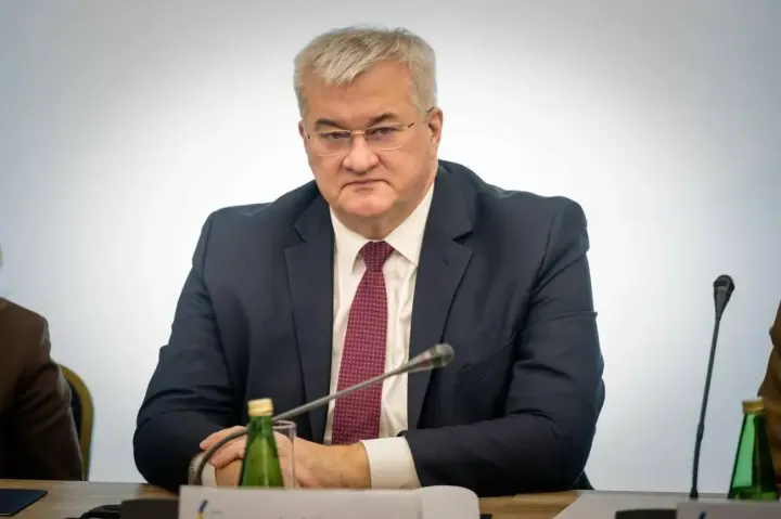Украина подготовила список из более чем 20 российских олигархов для санкций ЕС — Сибига