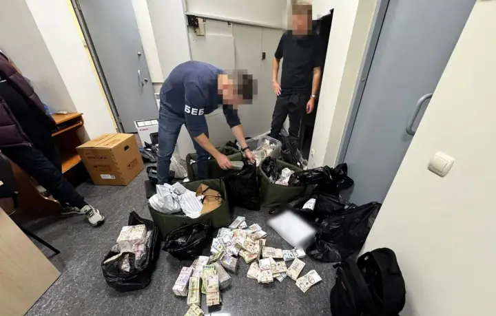 Вкрали понад 630 млн гривень: в Україні викрили тіньову фінансову мережу 