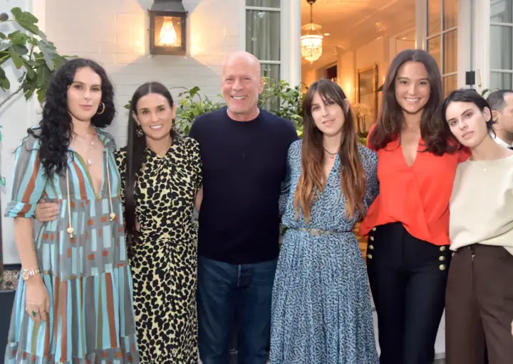 Bruce Willis appeared in a rare photo with his daughter amid his battle with dementia