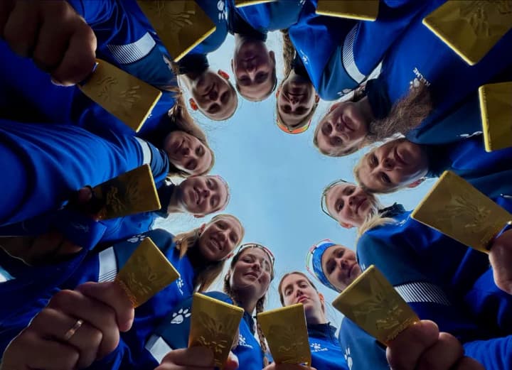 Українки вибороли золото чемпіонату світу з веслування на "Драконах"