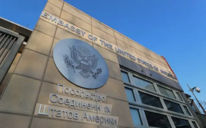 Посольство США в рф випустило застереження через повідомлення про легеневу чуму в іркутську