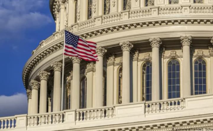 Дефіцит бюджету США наблизився до $2 трлн через стрімке зростання державних витрат