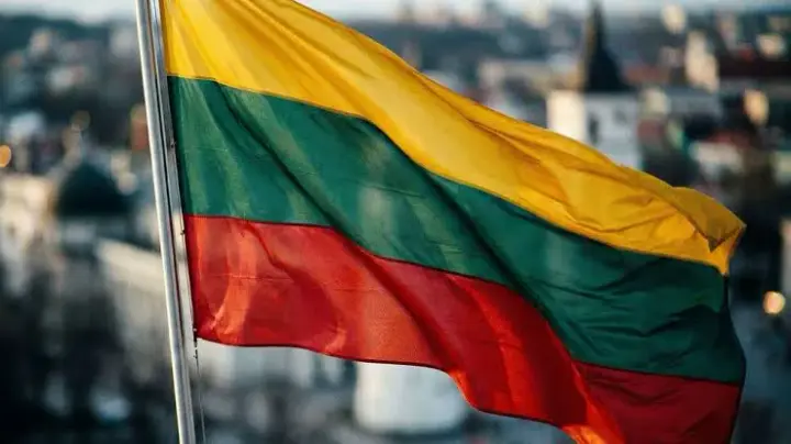 У Литві підняли винищувачі НАТО і закликали жителів кількох регіонів йти в укриття через повітряну загрозу