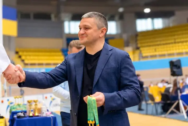 Василий Костюк поддержал сборную Украины по каратэ на рекордном чемпионате мира